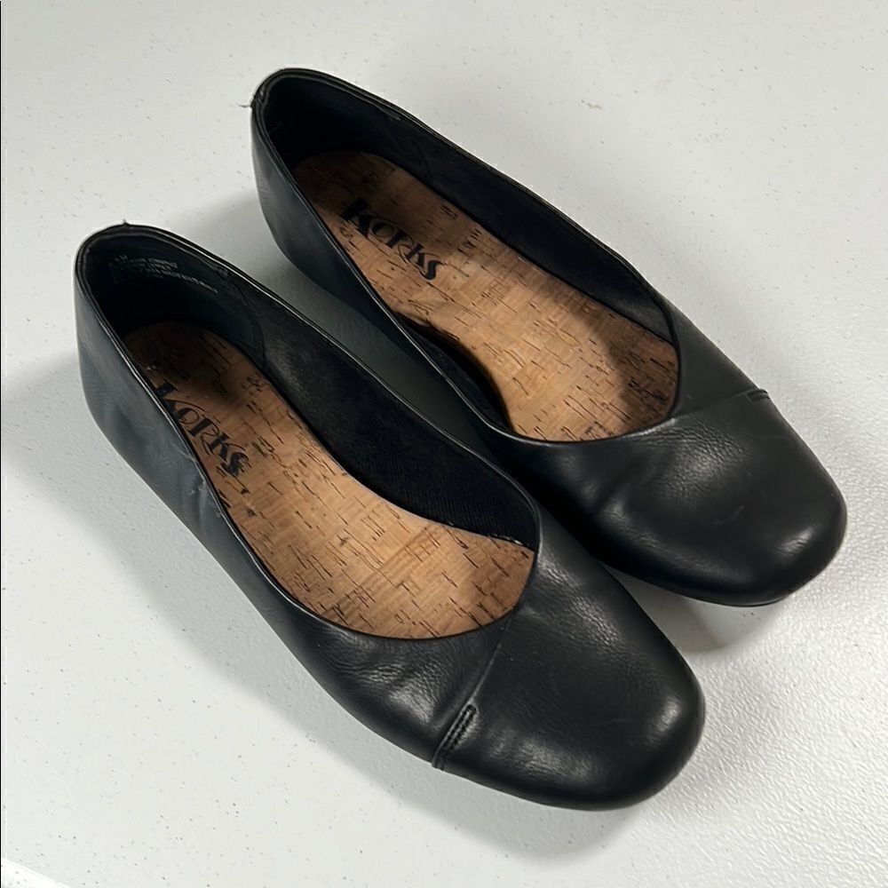 Korks  Black Flats Shoes